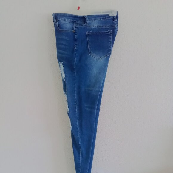 CELEBRITY ACE JEANS - Picture 9 of 11